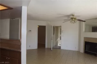 Photo #6: 2328441 Listing 