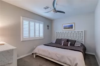 Photo #4: 2328444 Listing