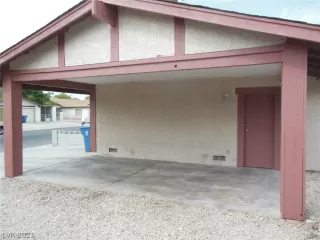 Photo #2: 2328478 Listing