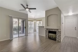 Photo #3: 2328518 Listing