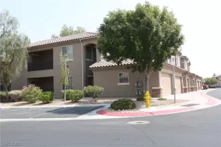 Photo #1: 2328529 Listing 