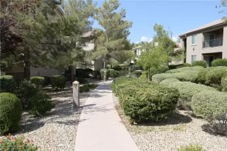 Photo #3: 2328529 Listing 