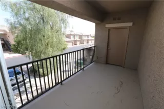 Photo #4: 2328529 Listing 