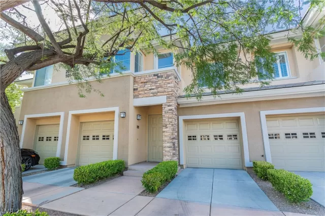 MLS: 2328545 Condo For Sale