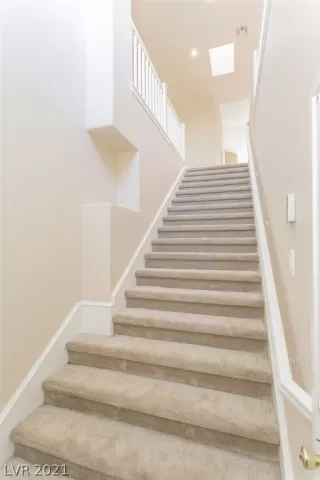 Photo #3: 2328545 Listing 