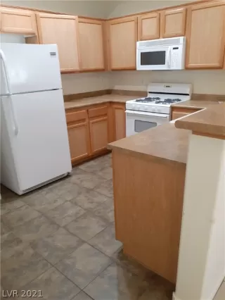 Photo #1: 2328574 Listing