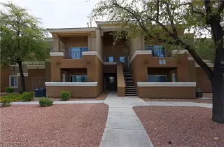 Photo #1: 2328593 Listing 