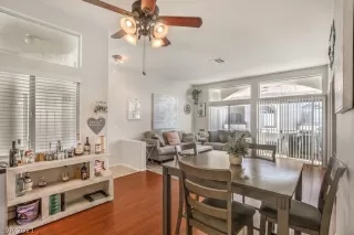 Photo #1: 2328596 Listing 