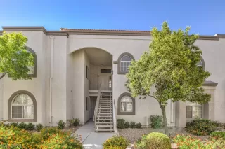 Photo #3: 2328596 Listing 