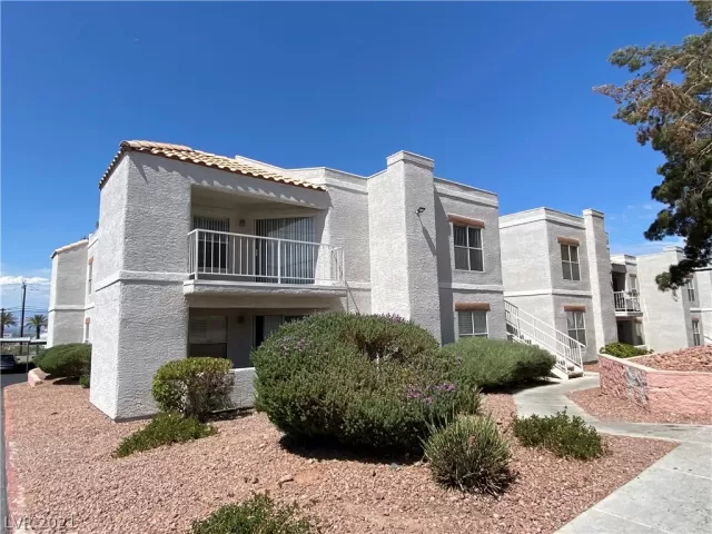 MLS: 2328632 Condo For Sale