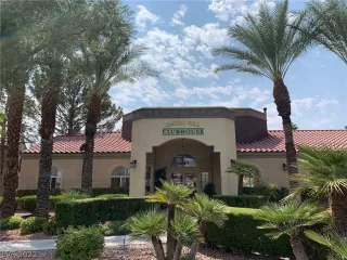 Photo #1: 2328653 Listing 