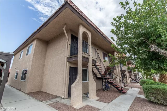 MLS: 2328655 Condo For Sale