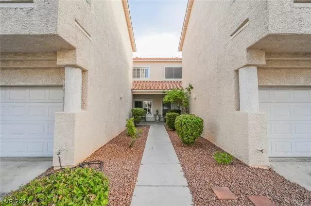 MLS: 2328677 Condo For Sale