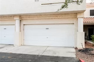 Photo #1: 2328677 Listing