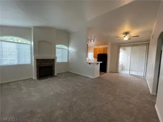 Photo #4: 2328680 Listing 