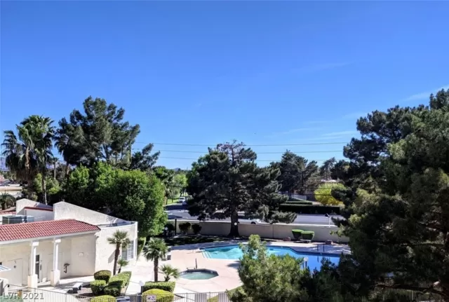 MLS: 2328709 Condo For Sale