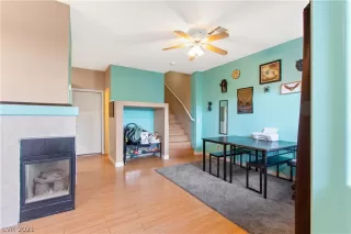 Photo #4: 2328721 Listing 