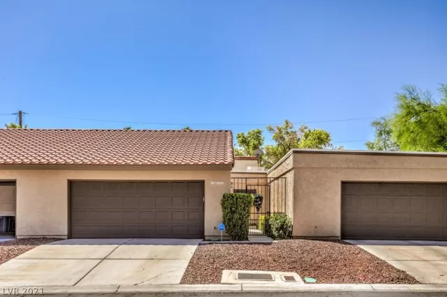 MLS: 2328752 Condo For Sale