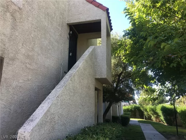 MLS: 2328763 Condo For Sale