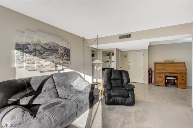 MLS: 2328789 Condo For Sale