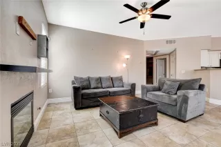 Photo #6: 2328830 Listing