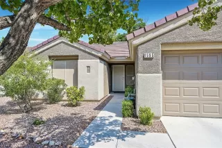 Photo #1: 2328842 Listing 