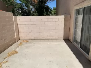 Photo #2: 2328931 Listing