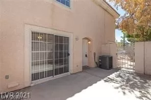 Photo #3: 2328931 Listing