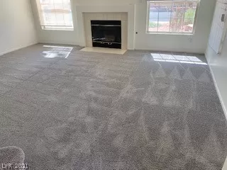 Photo #4: 2328931 Listing