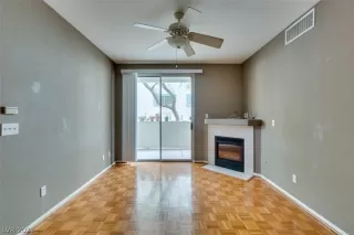 Photo #5: 2328944 Listing 