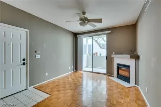 Photo #6: 2328944 Listing 