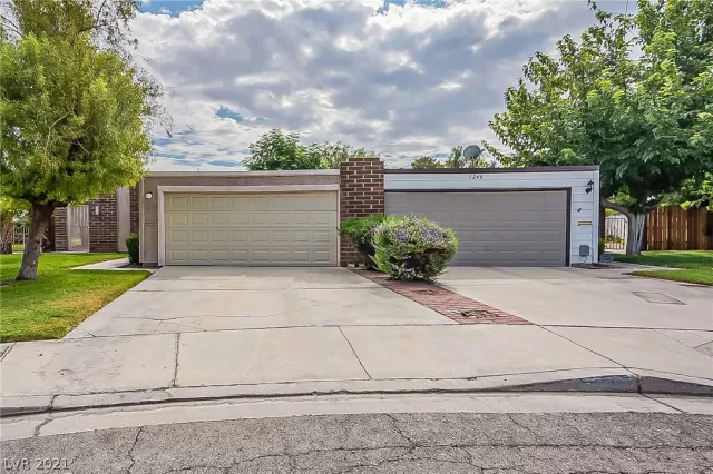 MLS: 2328989 Condo For Sale