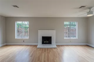 Photo #2: 2328989 Listing