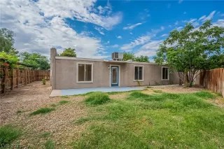 Photo #4: 2328989 Listing