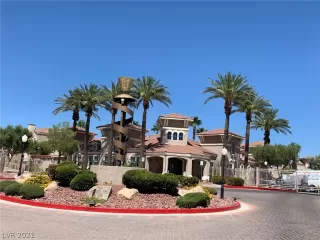 Photo #1: 2329027 Listing