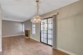 Photo #6: 2329044 Listing