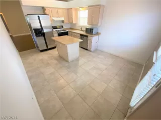 Photo #2: 2329050 Listing 