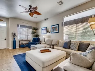 Photo #2: 2329053 Listing 