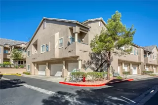 Photo #1: 2329072 Listing 