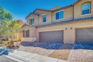 Photo #2: 2329125 Listing