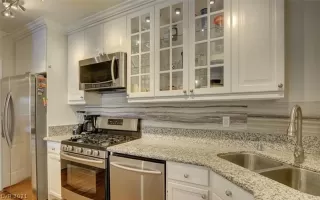 Photo #5: 2329147 Listing 