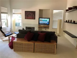 Photo #1: 2329154 Listing 