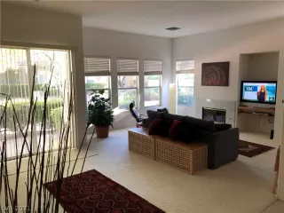 Photo #2: 2329154 Listing 