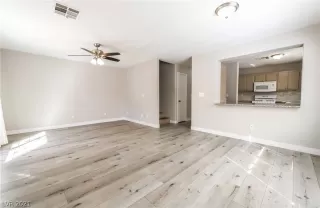 Photo #4: 2329206 Listing 