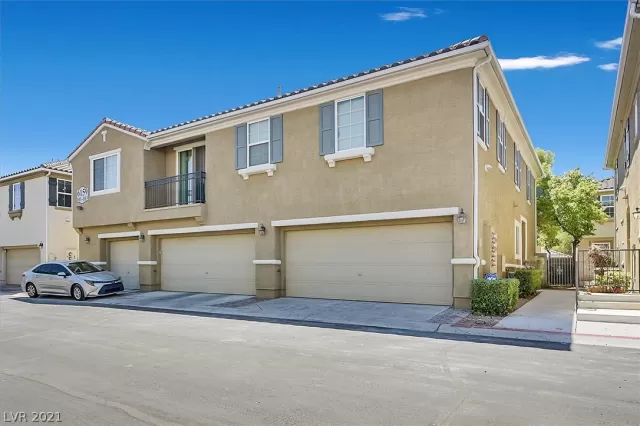 MLS: 2329213 Condo For Sale