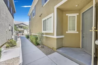 Photo #1: 2329213 Listing