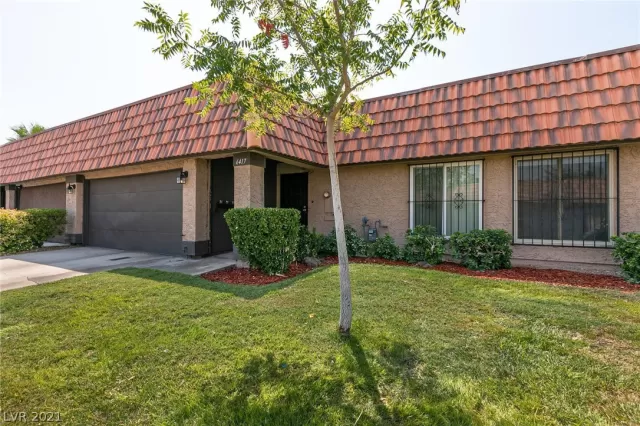 MLS: 2329229 Condo For Sale