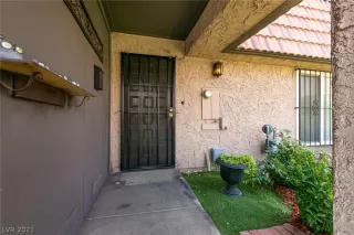 Photo #1: 2329229 Listing 