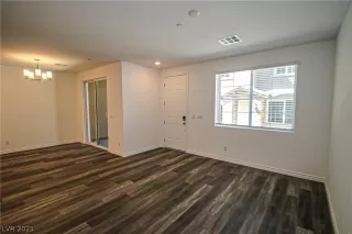 Photo #2: 2329259 Listing 