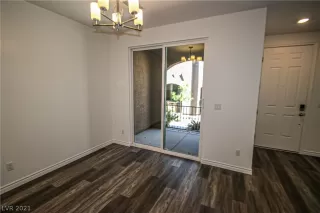 Photo #4: 2329259 Listing 